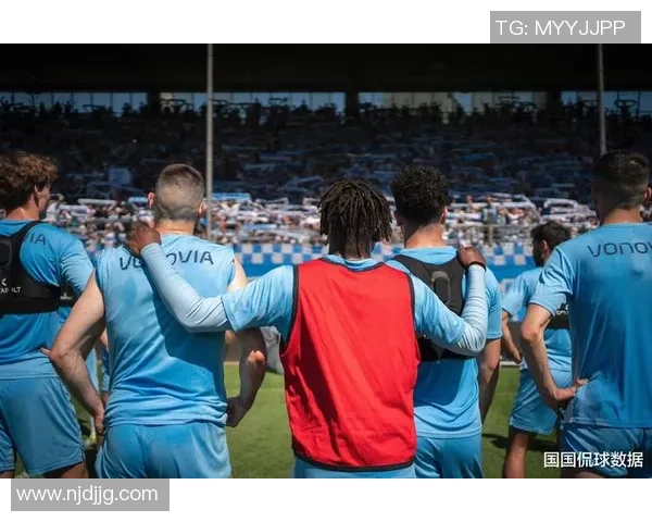 德甲焦点战曼城狂胜曼联五球大捷引发全场热烈欢呼