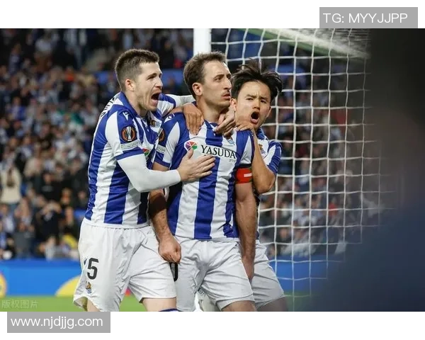 西甲赛场惊现冷门多特蒙德与曼联战成平局引发热议