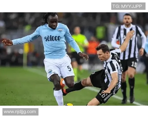 德甲精彩对决那不勒斯3-0战胜皇马逆转瞬间点燃全场激情与转会传闻